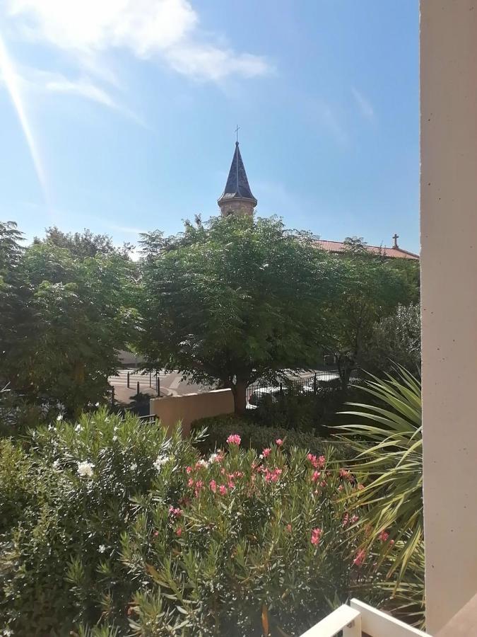 Appartement : Joli T2 Et Collines + Terrasse Marseille